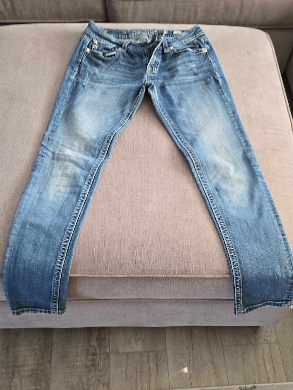 Miss Me Women's Skinny Jeans in Light Blue Wash